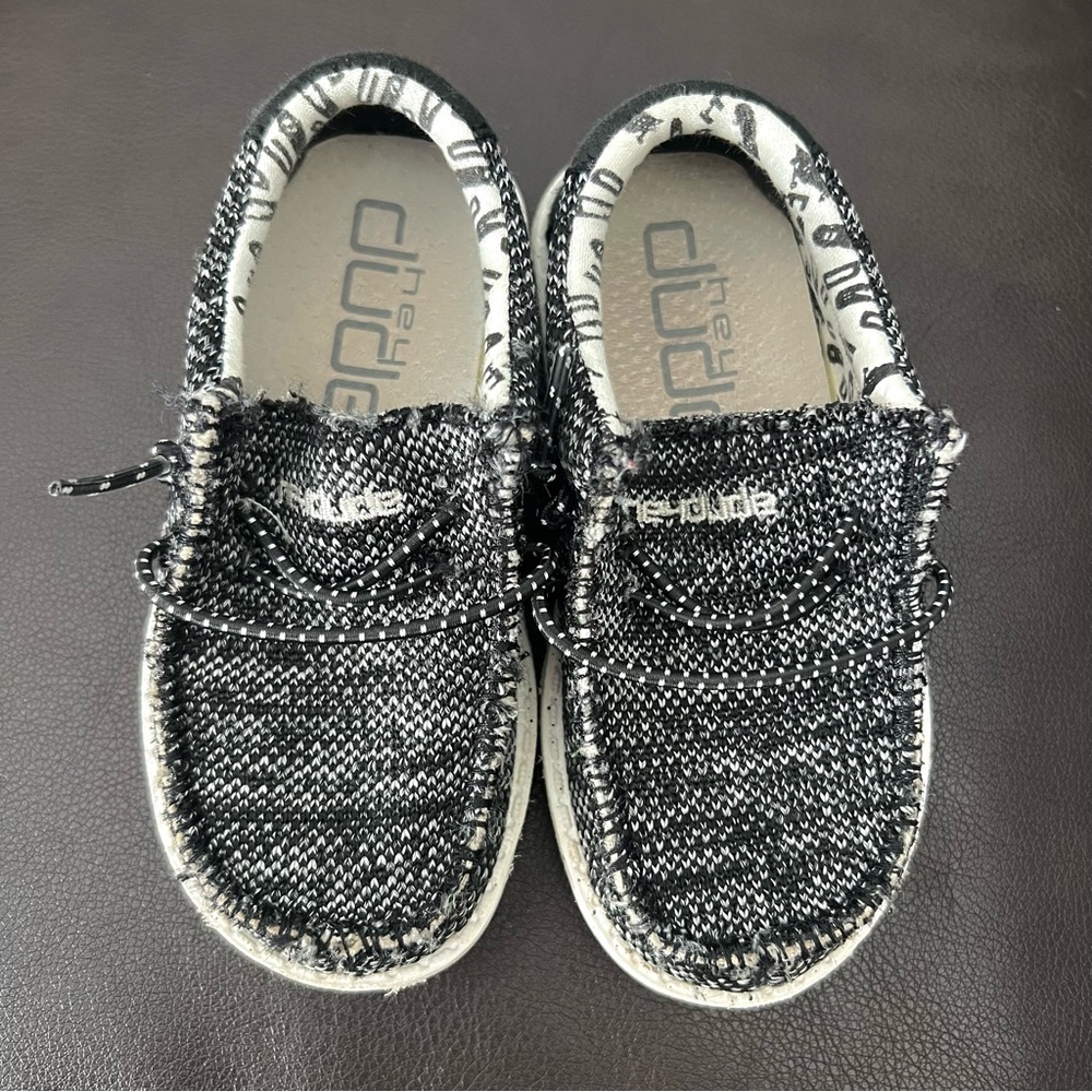 Toddler Size 7 Wally Hey Dude’s